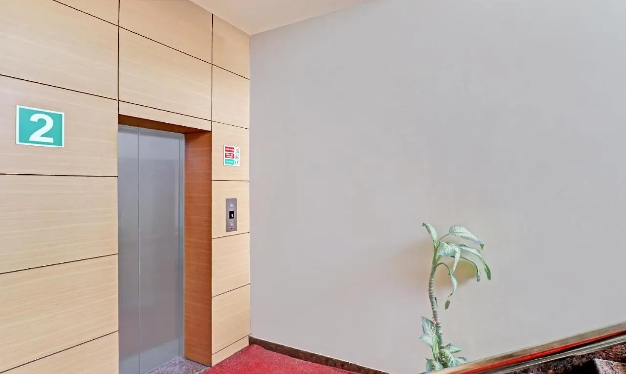 Treebo Galaxy Rooms New Delhi 3*,