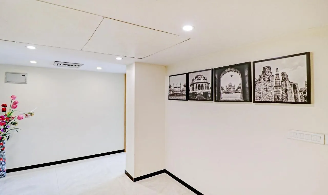 Treebo Galaxy Rooms New Delhi Hotel